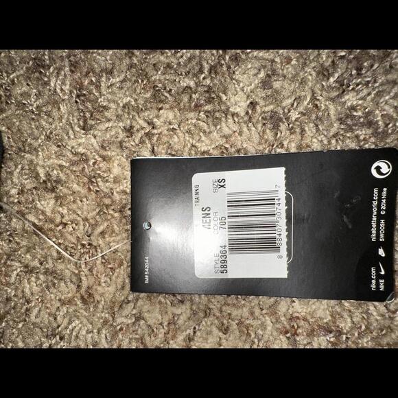 Nike Women's Dri-Fit Pro 3 Big Dot Training Shorts - Picture 9 of 12